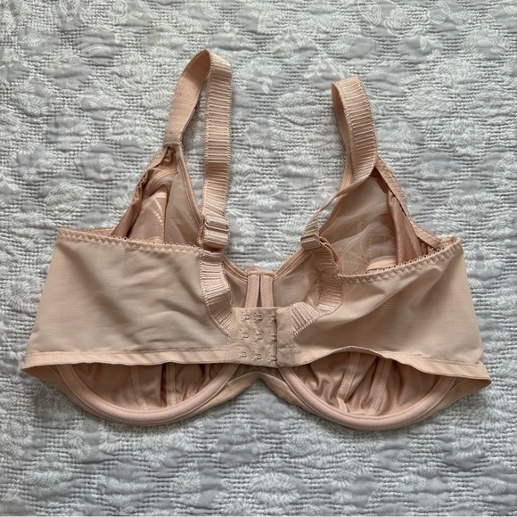 Elomi Cate Satin Lace Detail Bra - Picture 6 of 8